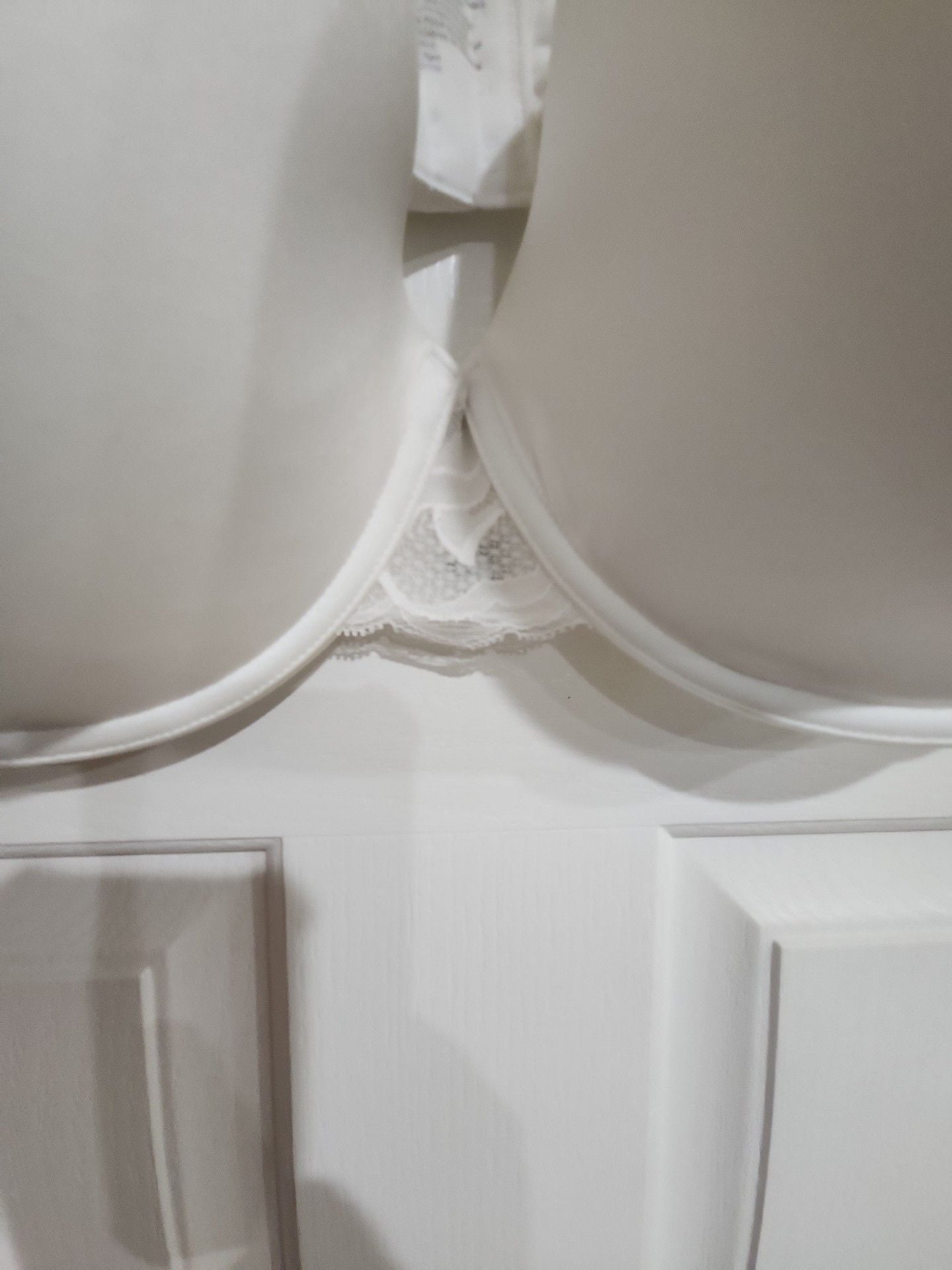 Bali Smoothing Underwire Convertible Back Bra, Style DF6580, White, 40DD 2