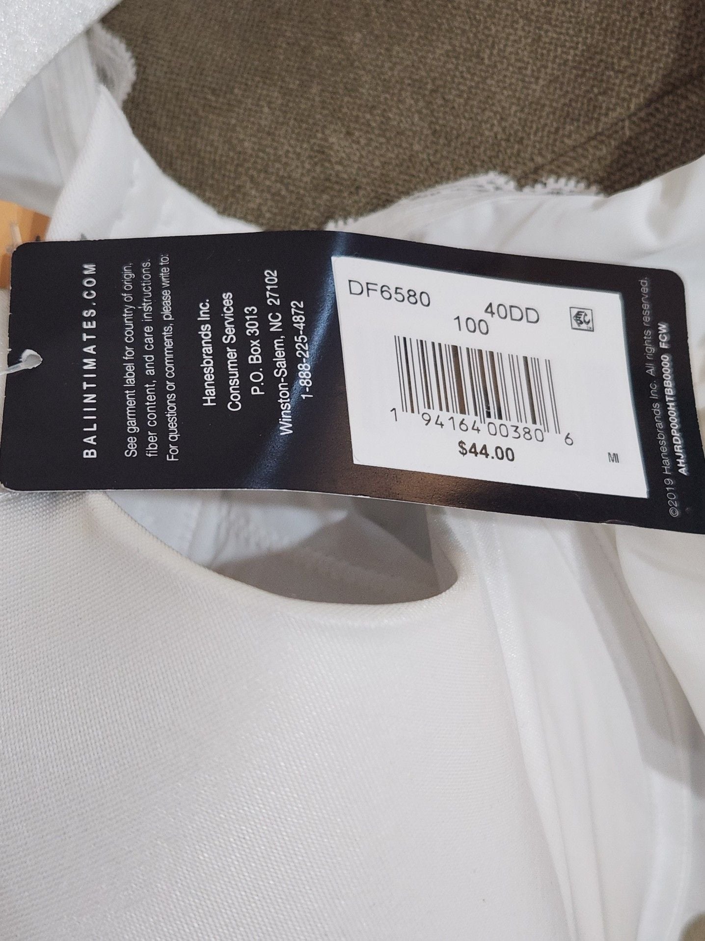 Bali Smoothing Underwire Convertible Back Bra, Style DF6580, White, 40DD 6