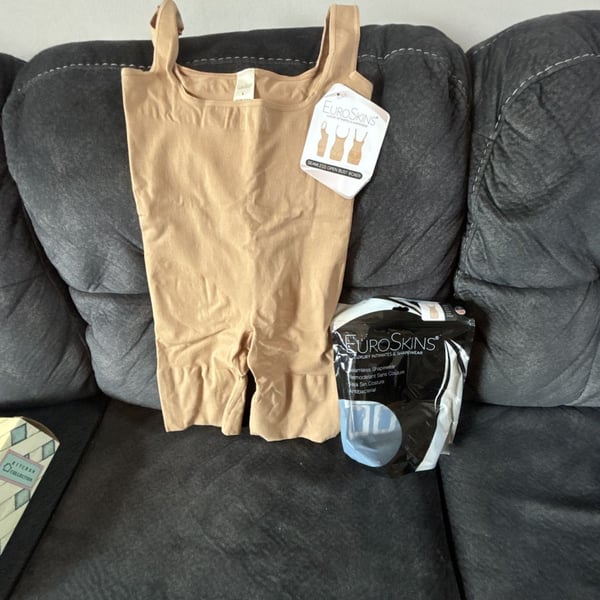 EuroSkins Seamless Open Bust Boxer Shapewear Bodysuit Nude Size Large