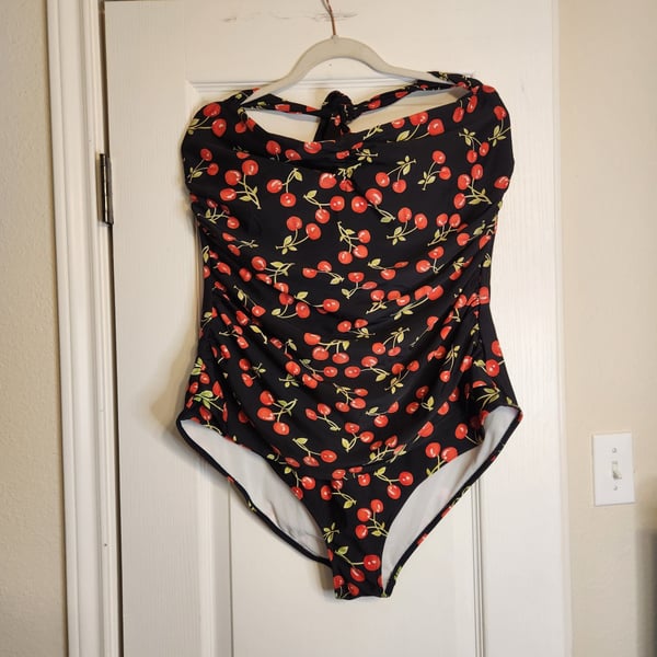 Retro Cherry Print Ruched Halter One-Piece Swimsuit
