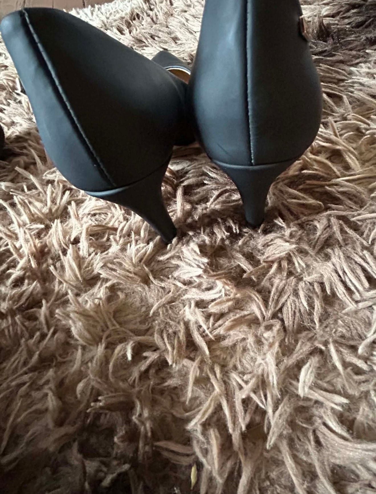Prestige Women's Black Pointed-Toe Kitten Heel Pumps 4