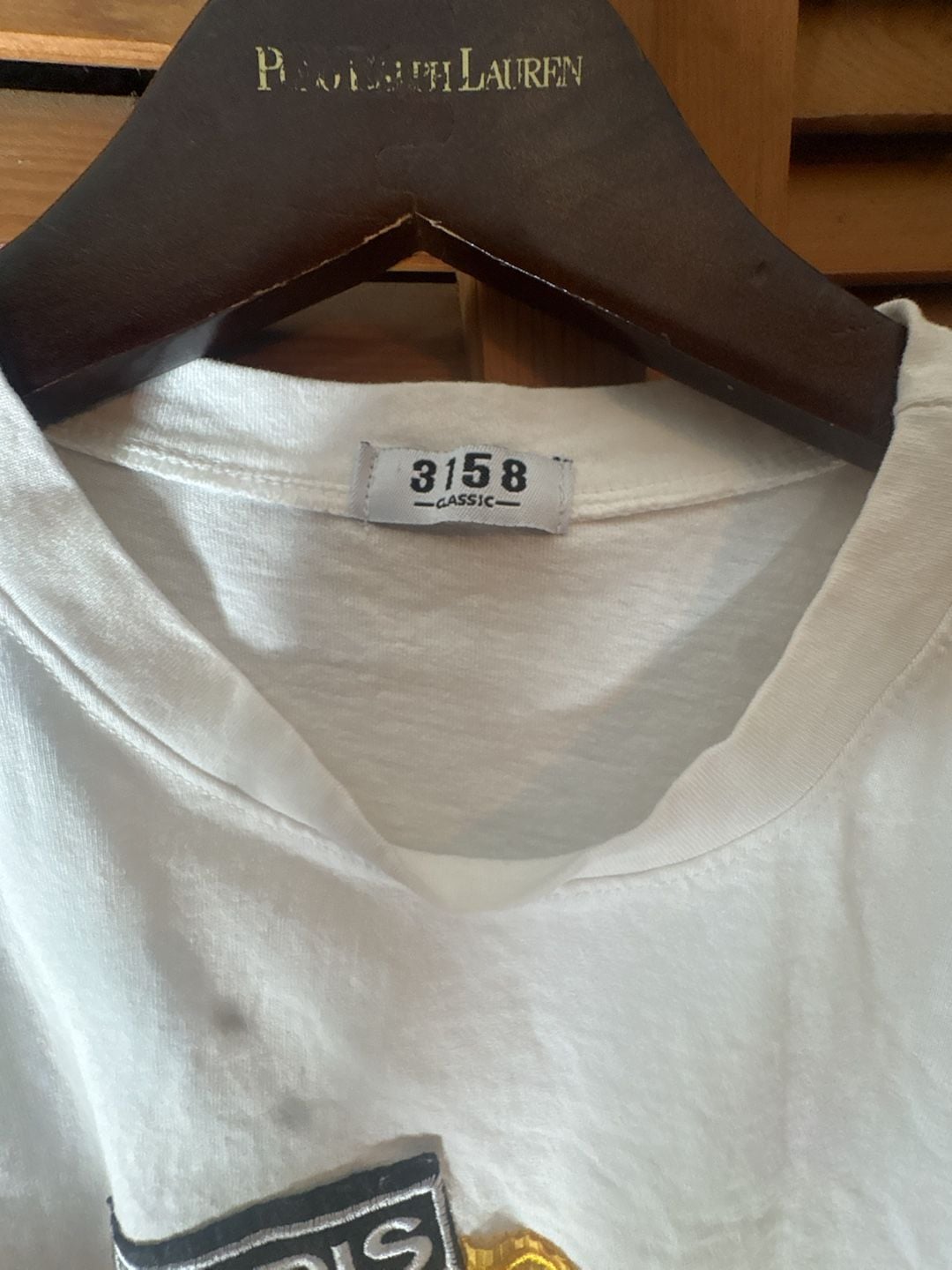 3158 Classic White Graphic T-Shirt with Paris Smiley Face Patch 3