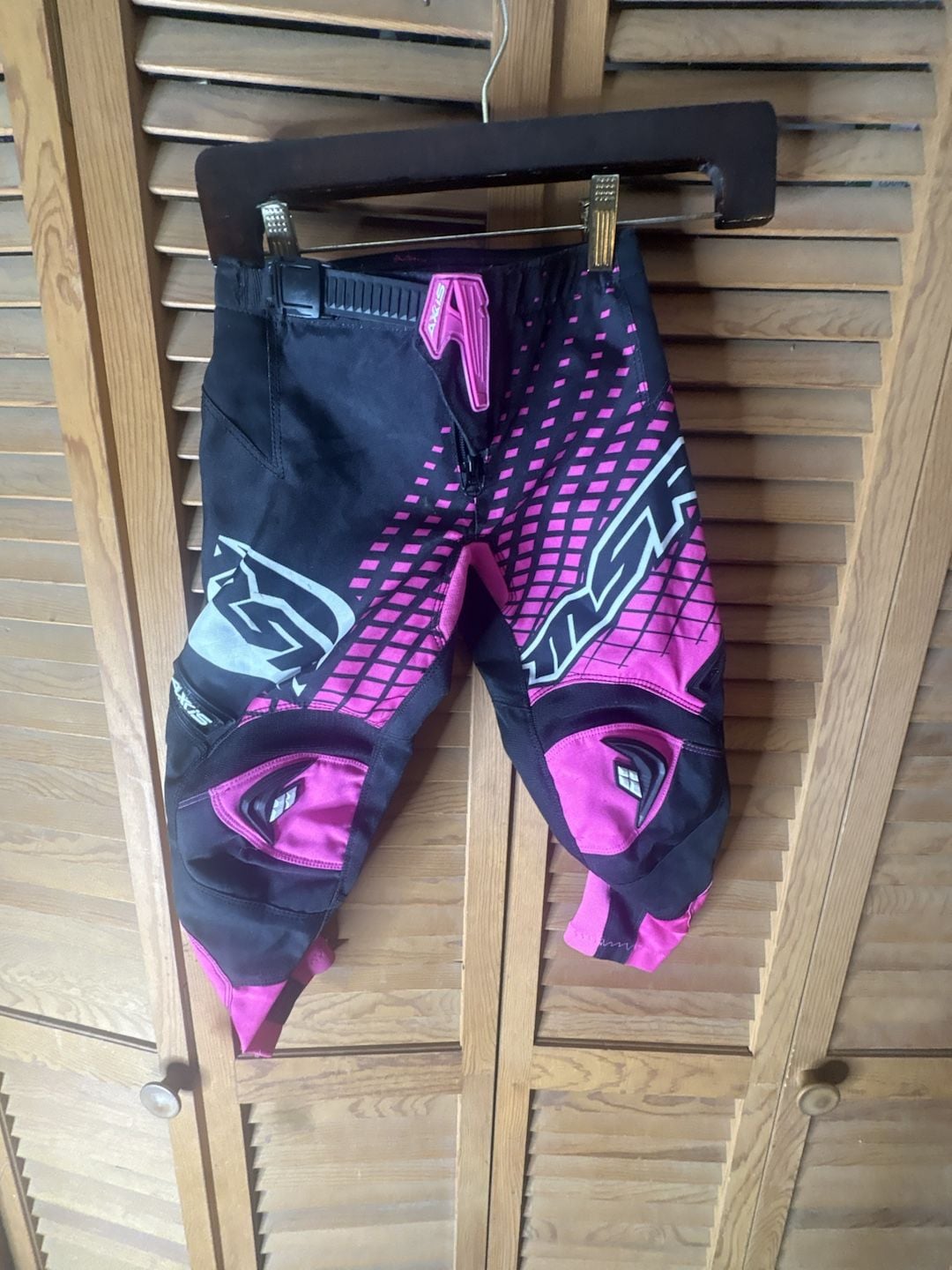 MSR Axis Youth Girls Motocross Racing Pants, Black/Pink, Size Y20 1