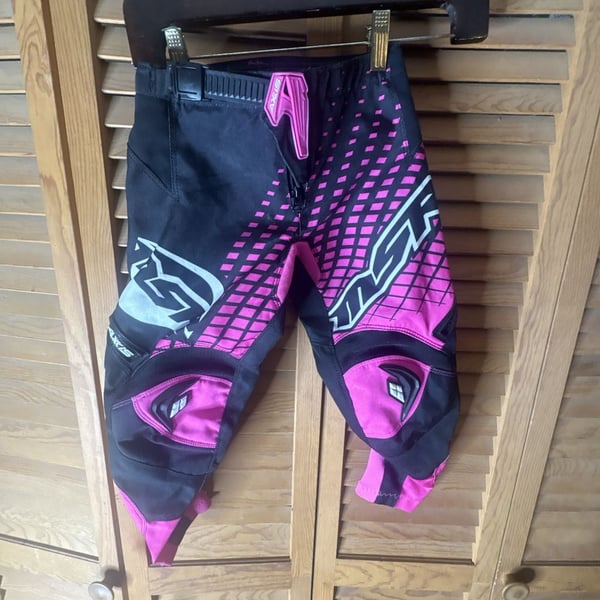 MSR Axis Youth Girls Motocross Racing Pants, Black/Pink, Size Y20