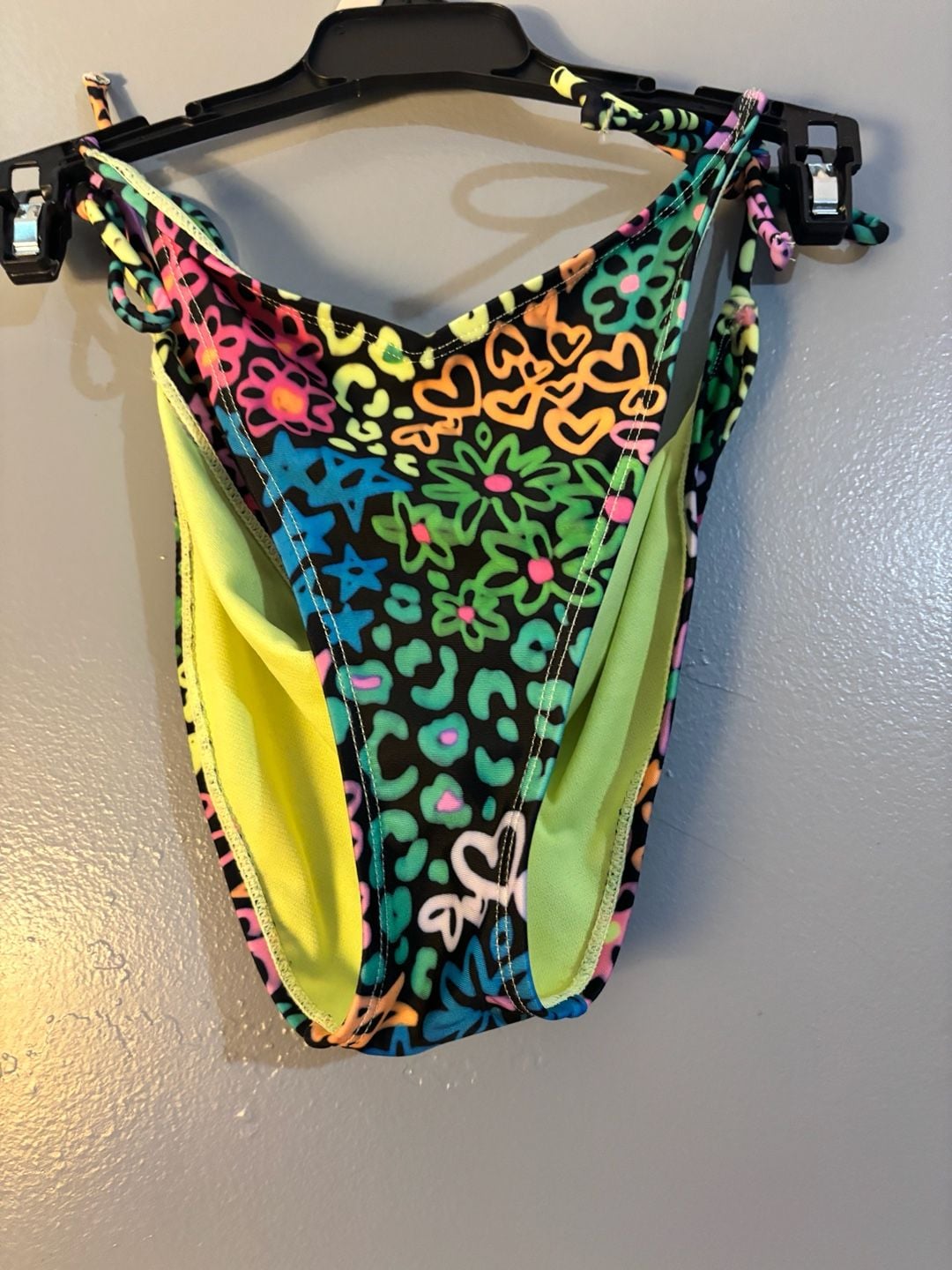 No Boundaries Multicolor Graffiti Print Bikini Set M 3