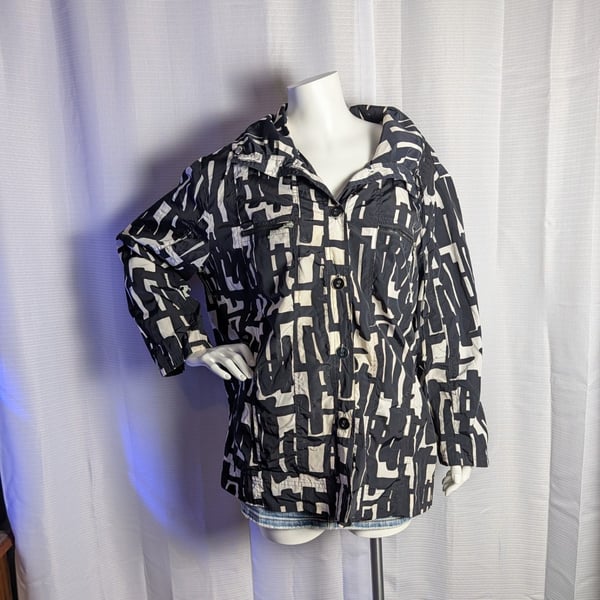 Tanjay Women's Black and White Abstract Print Lightweight Wind Jacket