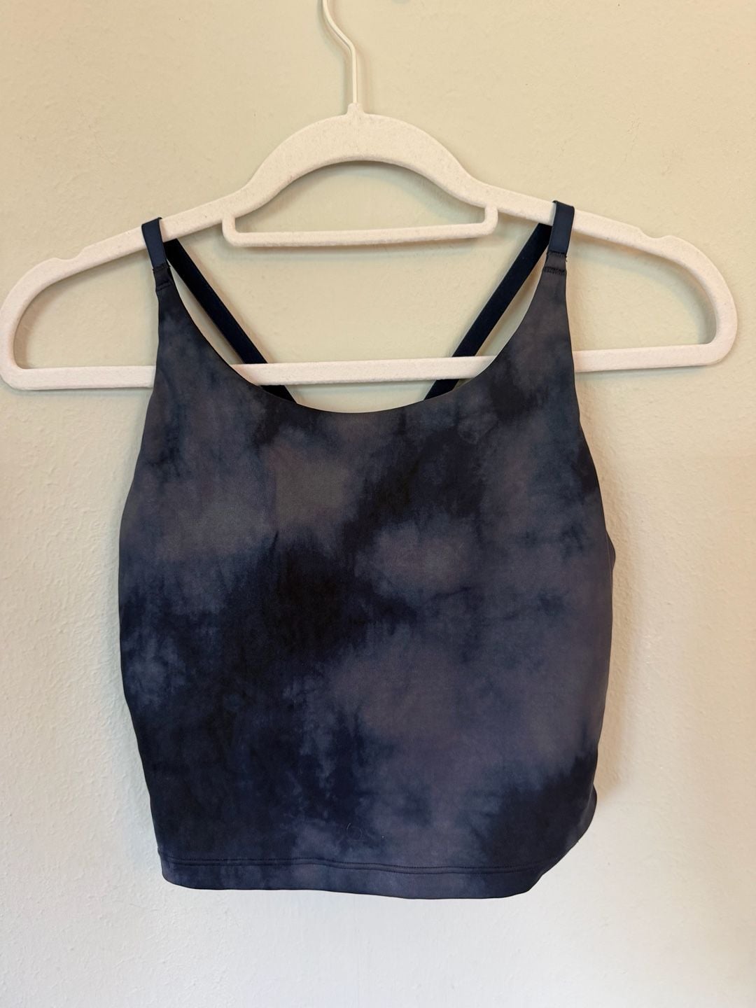 GapFit Recycled Power Adjustable Strap Sports Bra Crop Top - Navy Tie Dye 2