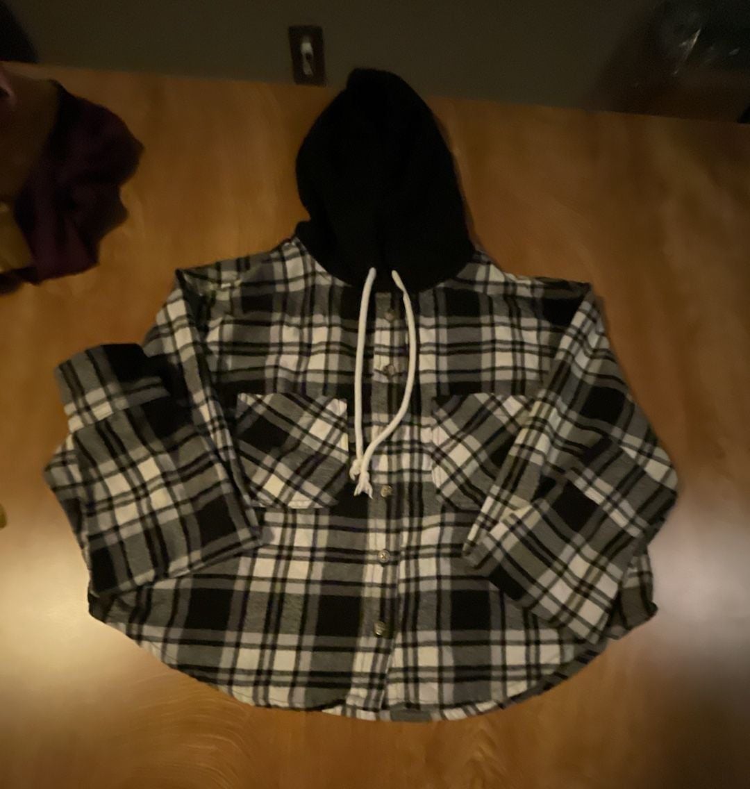 No Boundaries Black and White Plaid Hooded Flannel Shirt Jacket 1