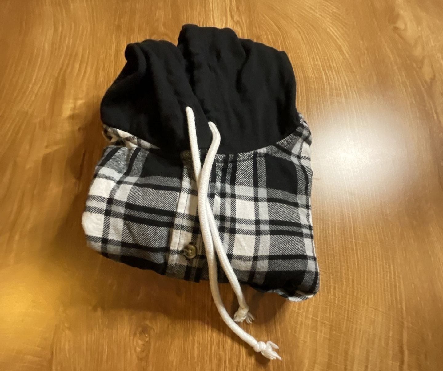 No Boundaries Black and White Plaid Hooded Flannel Shirt Jacket 4