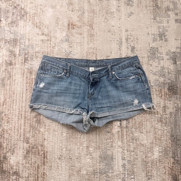 Abercrombie & Fitch Raw Hem Denim Shorts Size 8