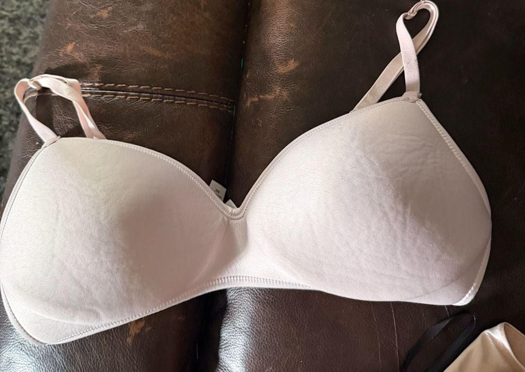 Jessica Simpson Wireless Molded Cup T-Shirt Bra 1