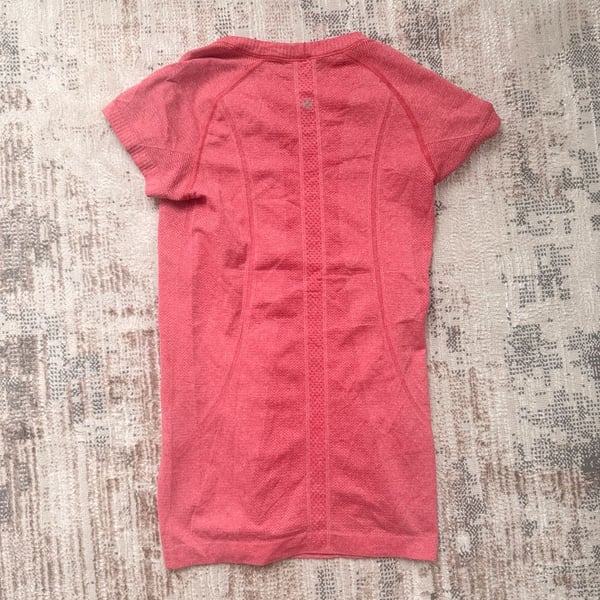 Lululemon Swiftly Tech Short Sleeve Seamless Athletic Top