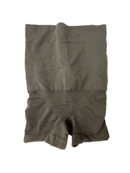 CURVEEZ Butt Enhancing Shapewear Shorts Model CUR3700 1
