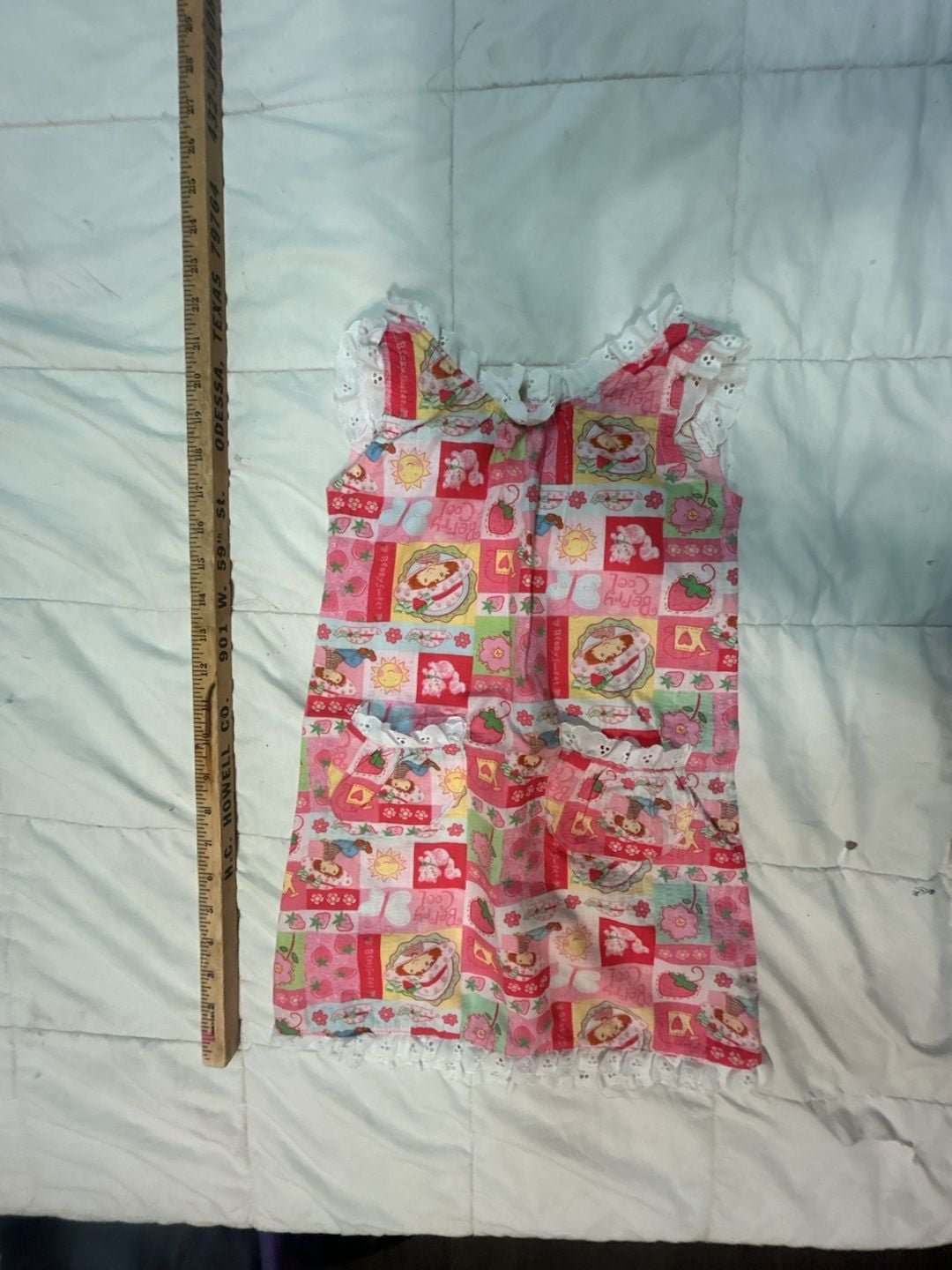 Vintage Handmade Strawberry Shortcake Girls Dress with Eyelet Lace and Pockets 7