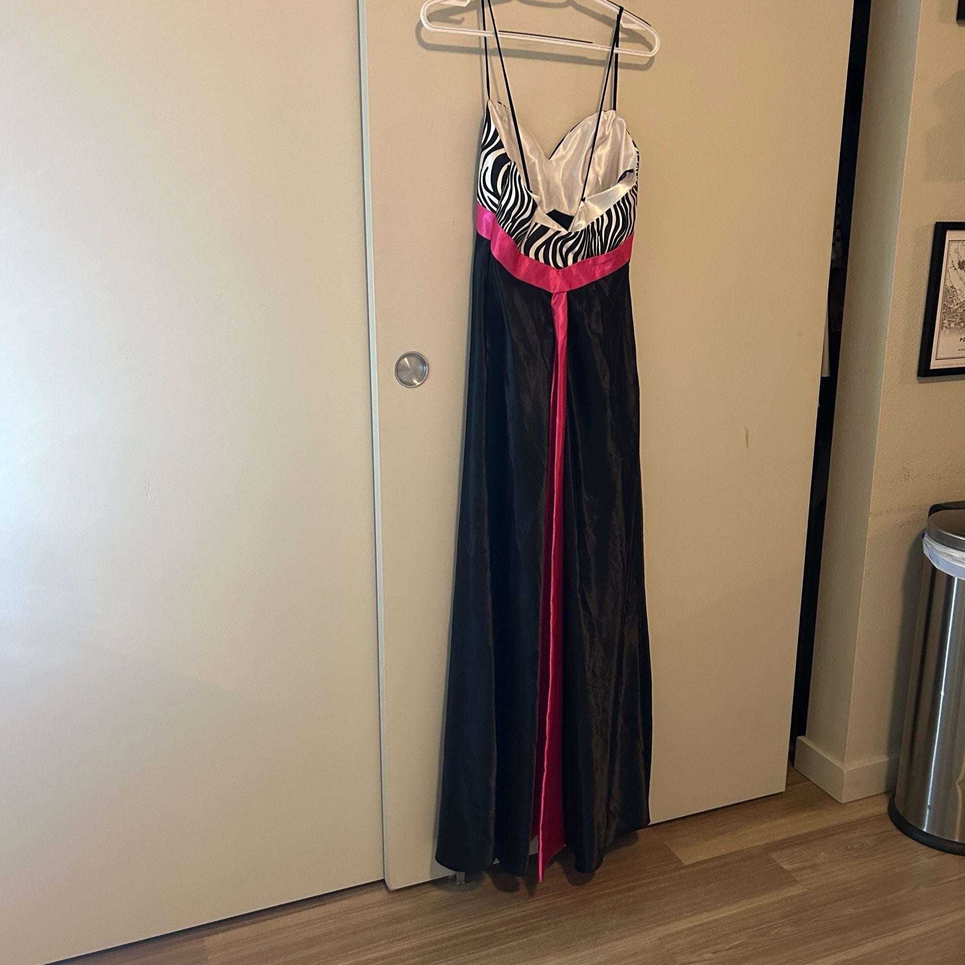 Vintage Jessica McClintock Zebra Print and Hot Pink Satin Full Length Gown (size 5) 4