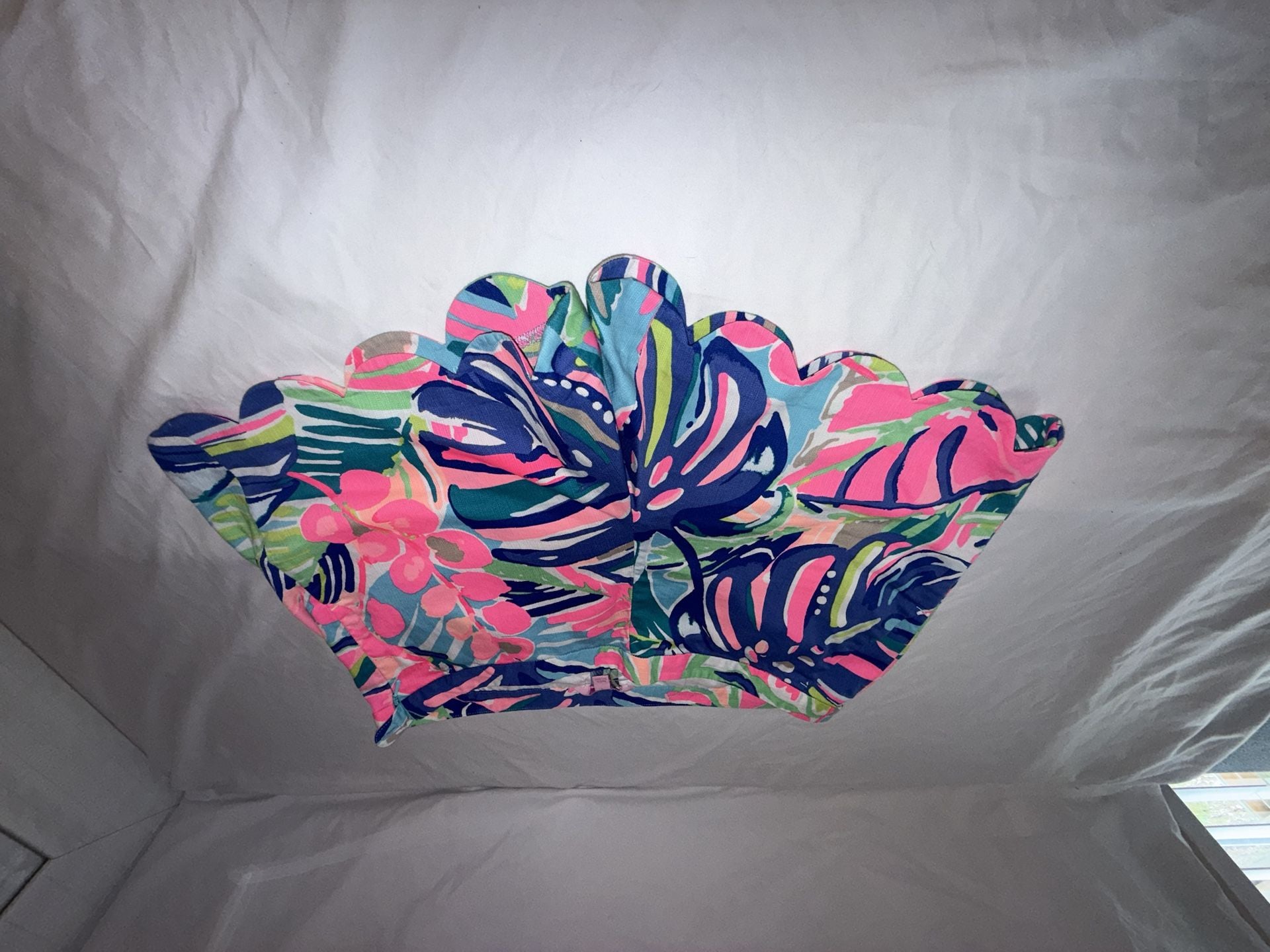 Lilly Pulitzer Scalloped Hem Floral Tropical Print Cotton Shorts 1