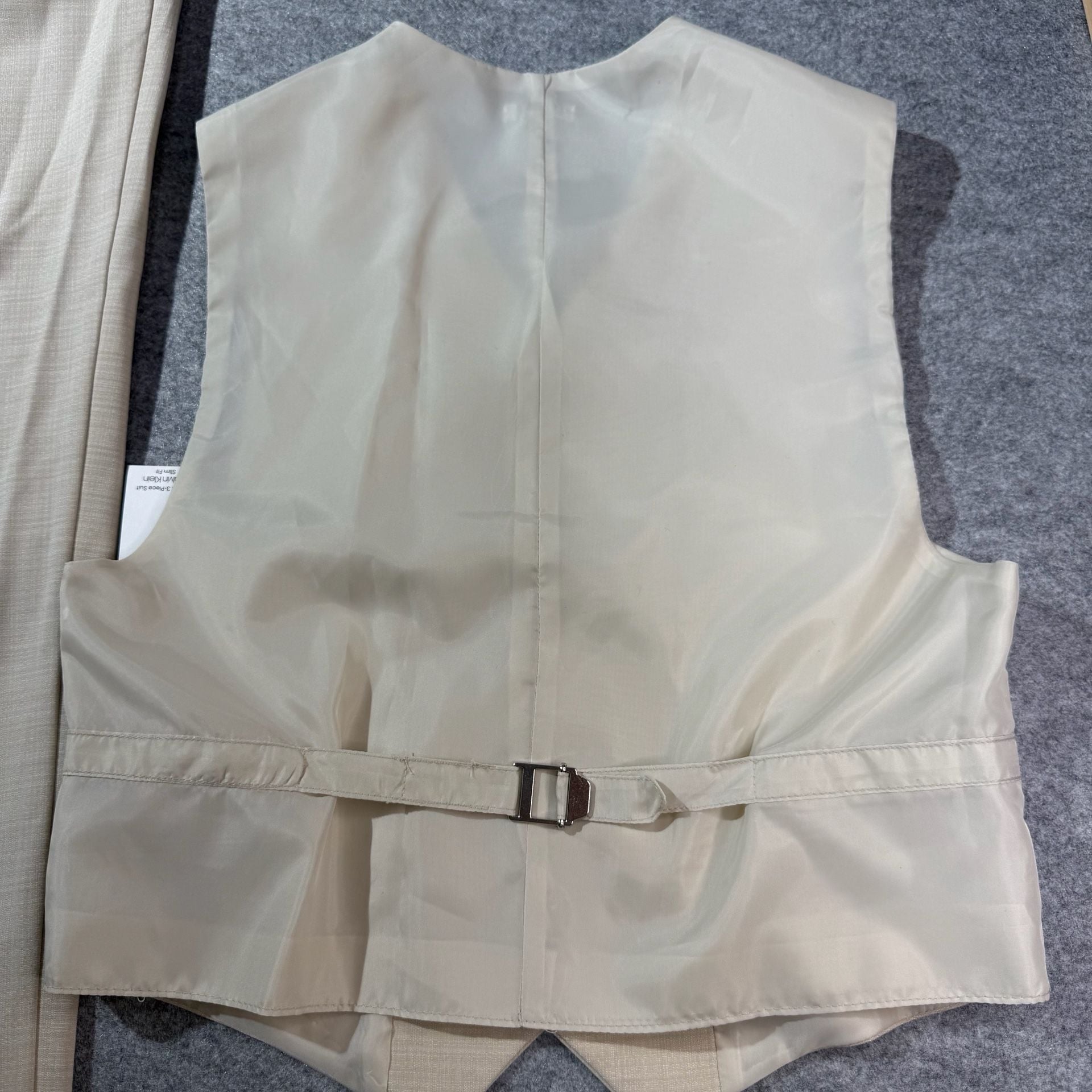 Calvin Klein Slim Fit Stretch 3-Piece Suit in Natural Linen 12