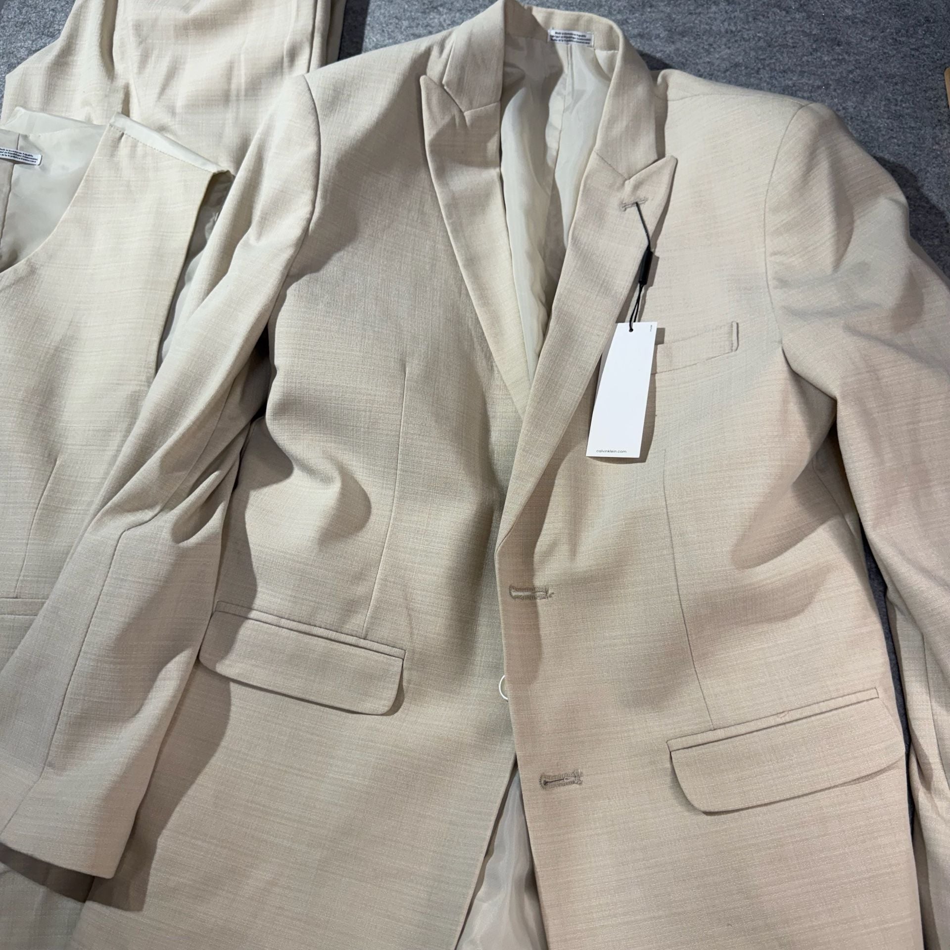 Calvin Klein Slim Fit Stretch 3-Piece Suit in Natural Linen 13