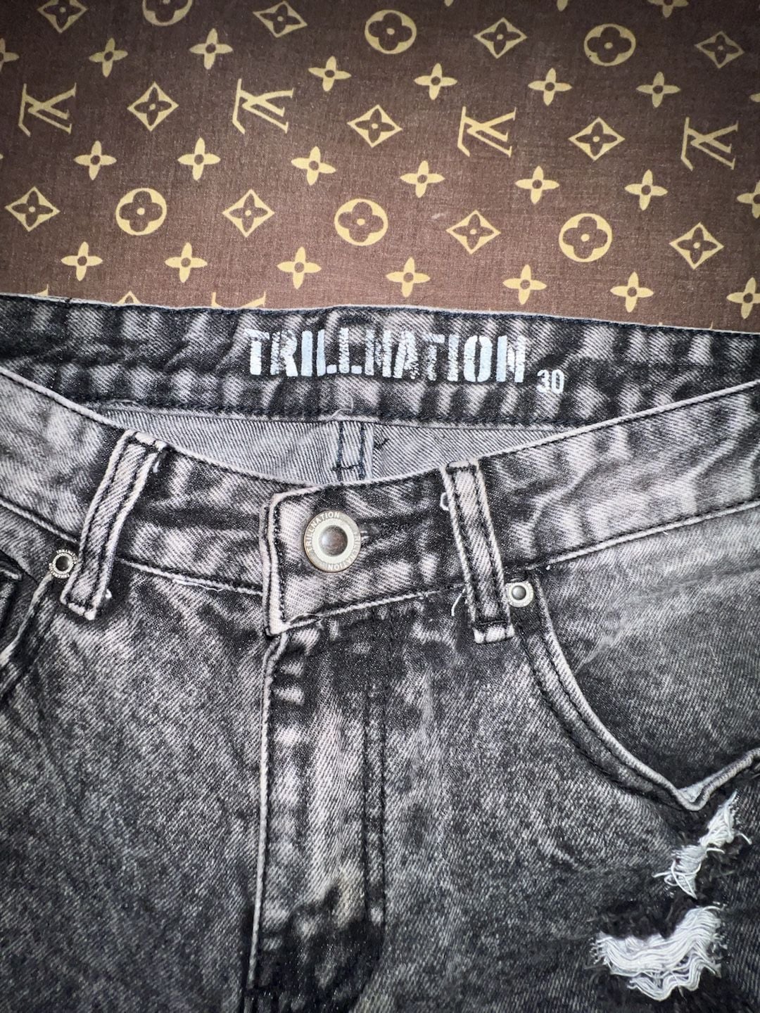 Trillnation Men's Acid Wash Grey Distressed Moto Biker Denim Shorts 5