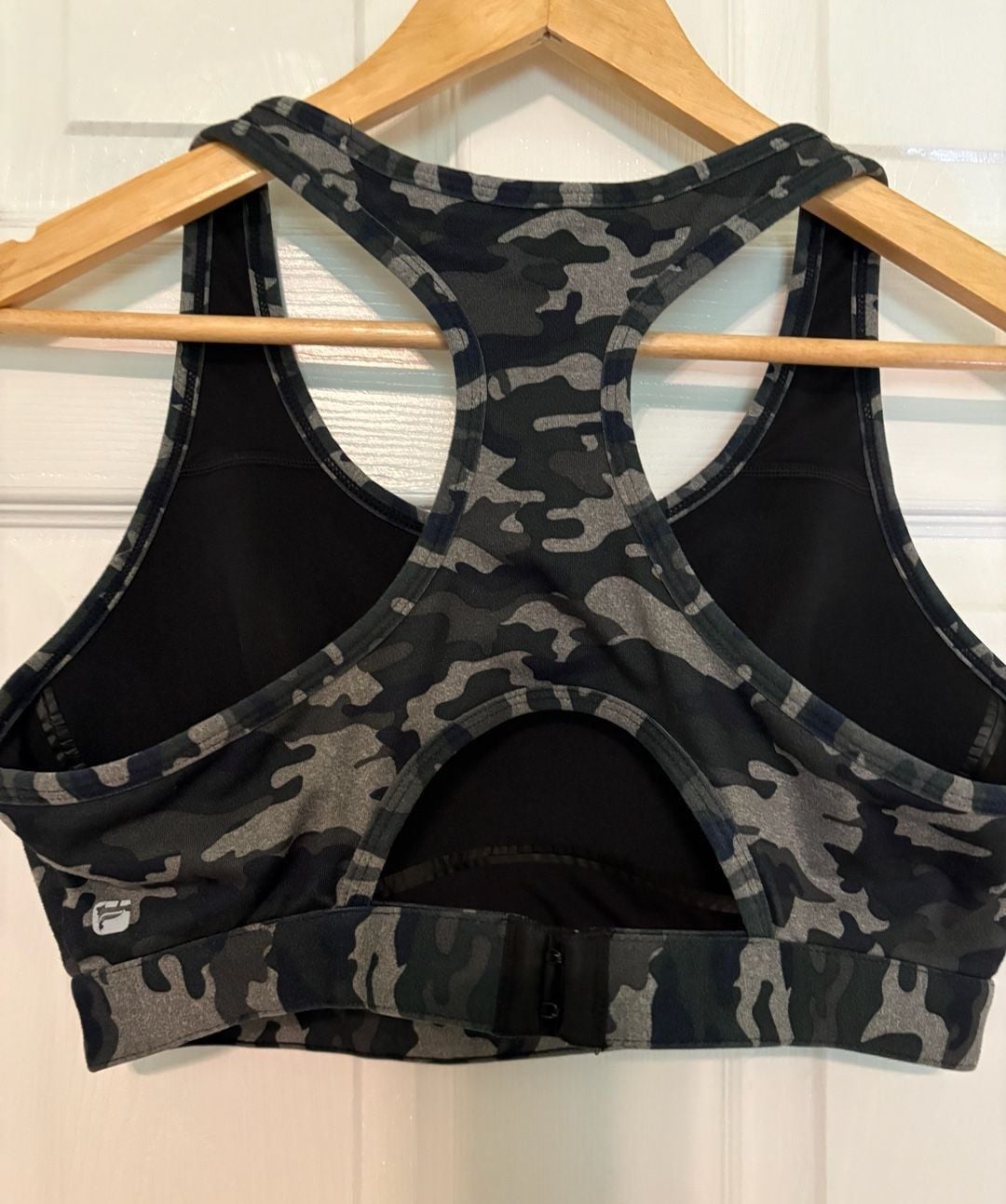 GUC Fabletics Camo Medium Impact Sports Bra w/ Hook & Eye Back Closure, L / XL 4