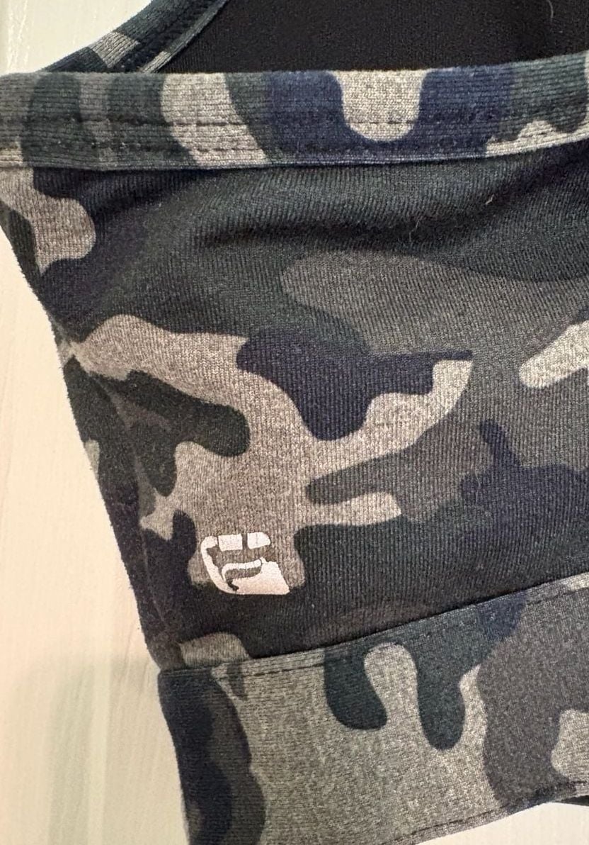 GUC Fabletics Camo Medium Impact Sports Bra w/ Hook & Eye Back Closure, L / XL 5
