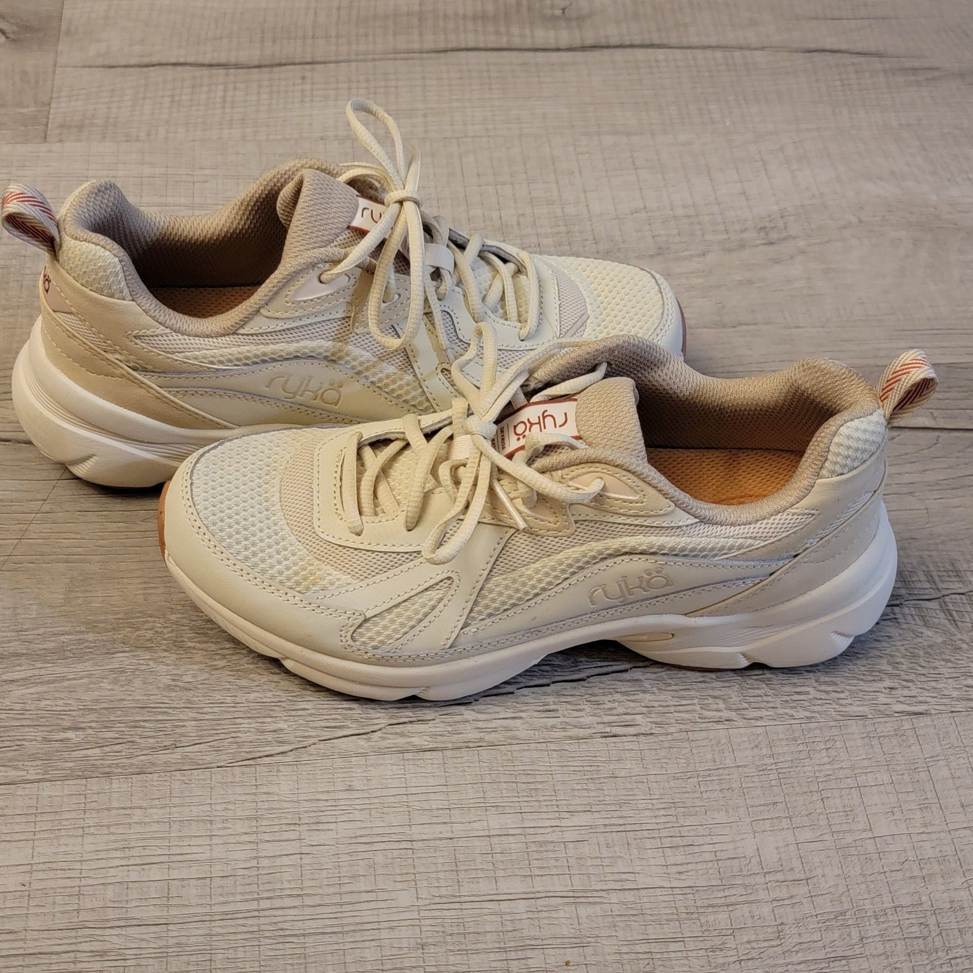 Ryka Skyrise Women's Water Repellent Walking Shoes 4