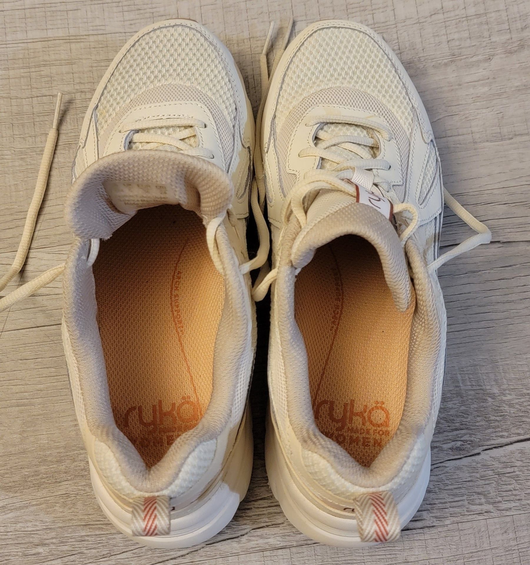 Ryka Skyrise Women's Water Repellent Walking Shoes 7