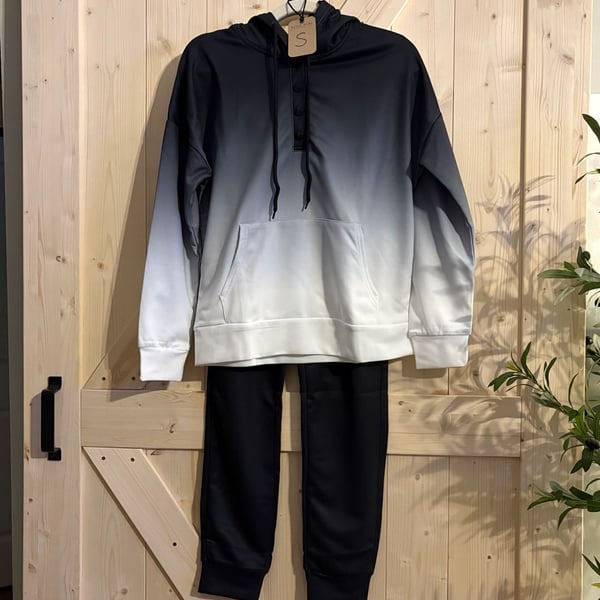 Gradient Button-Up Hooded Sweatshirt and Jogger Pant Loungewear Set SMALL