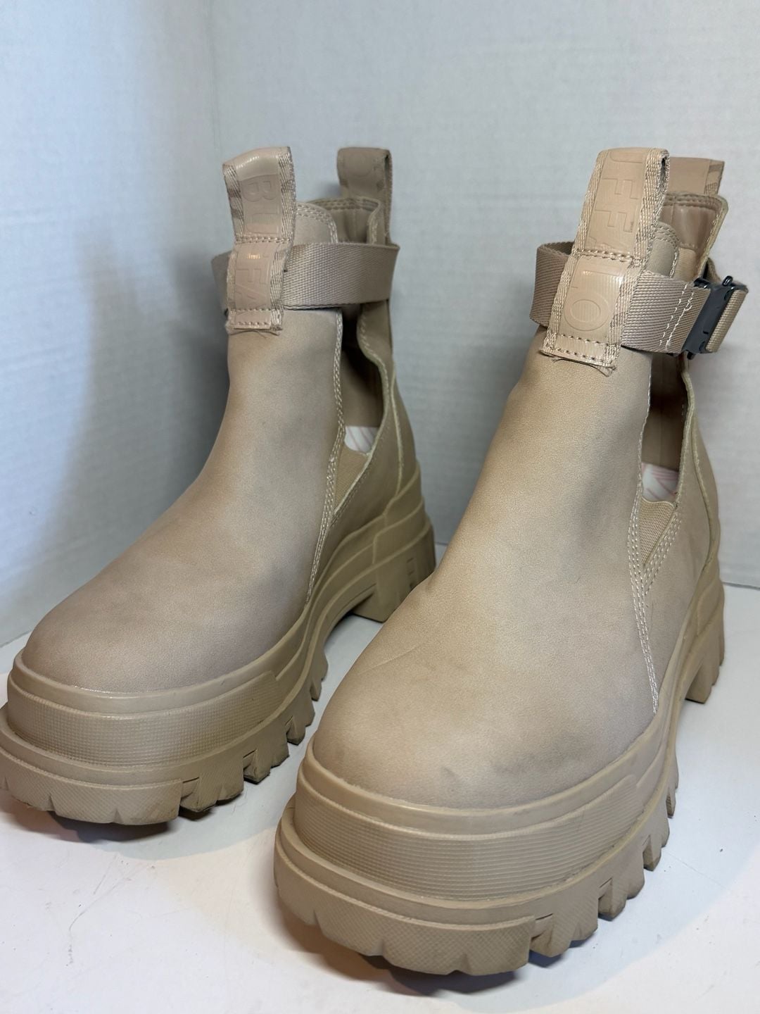 Buffalo Aspha Com1 Chunky Platform Ankle Boots in Beige with Buckle Strap 6