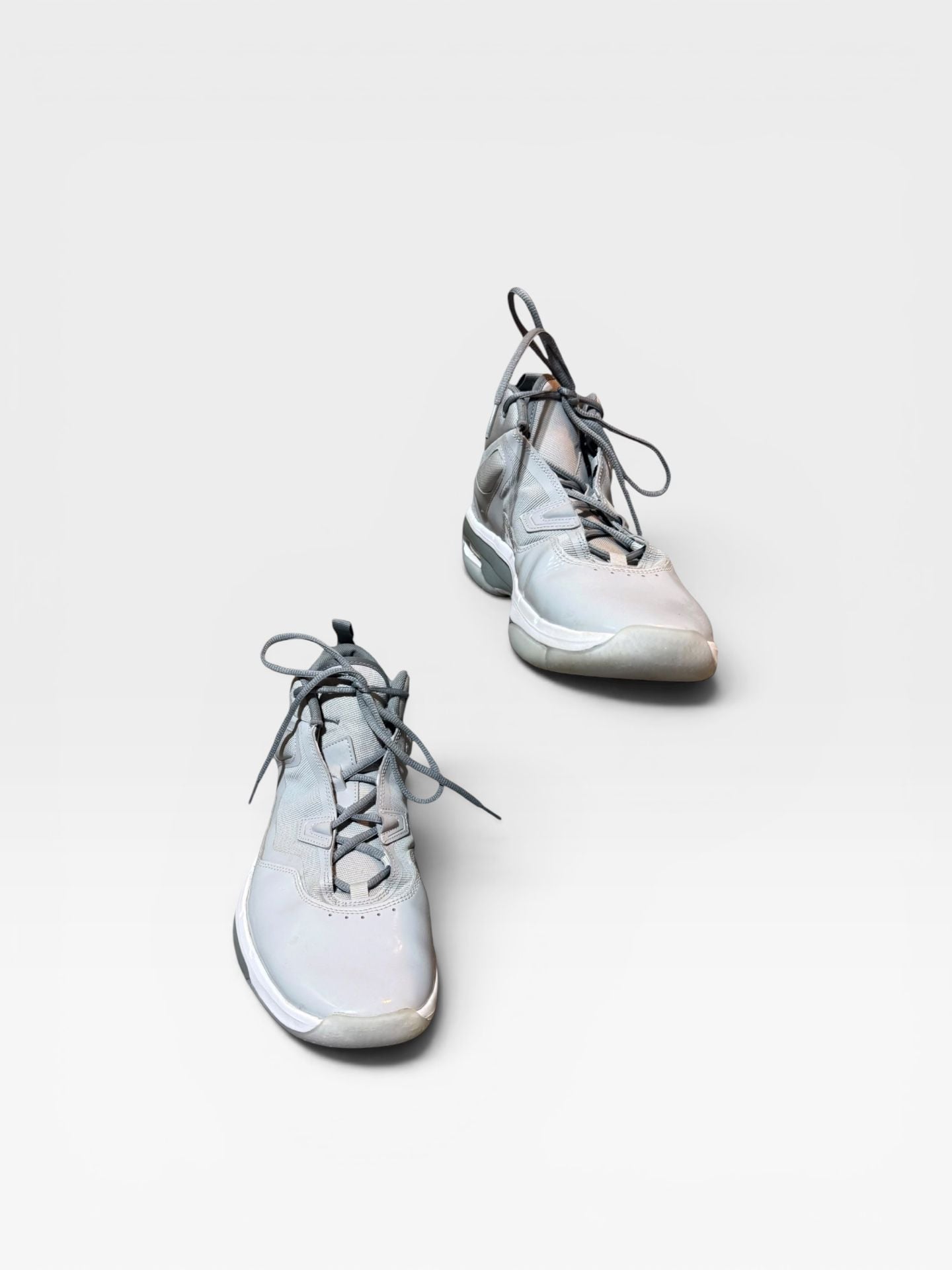 Jordan Stay Loyal 3 Wolf Grey Basketball Shoes - FB1396-012 size 12 7