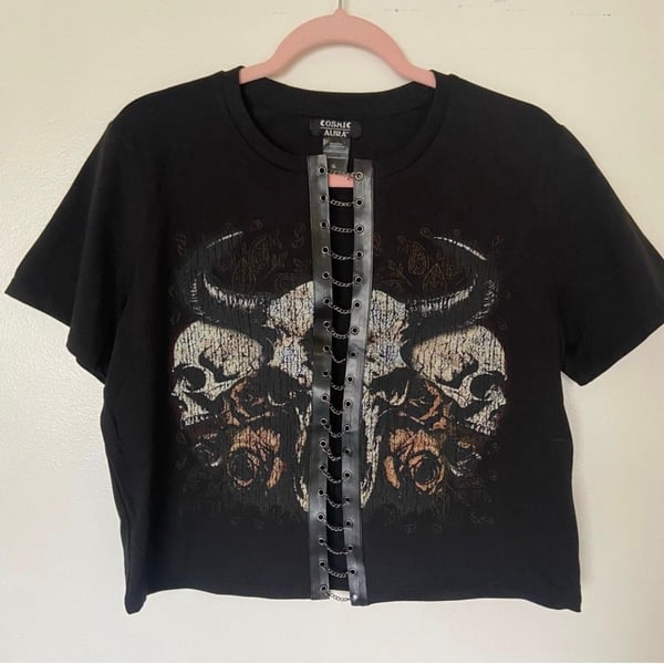 Cosmic Aura Skull & Rose Chains Lace-Up Crop T-Shirt