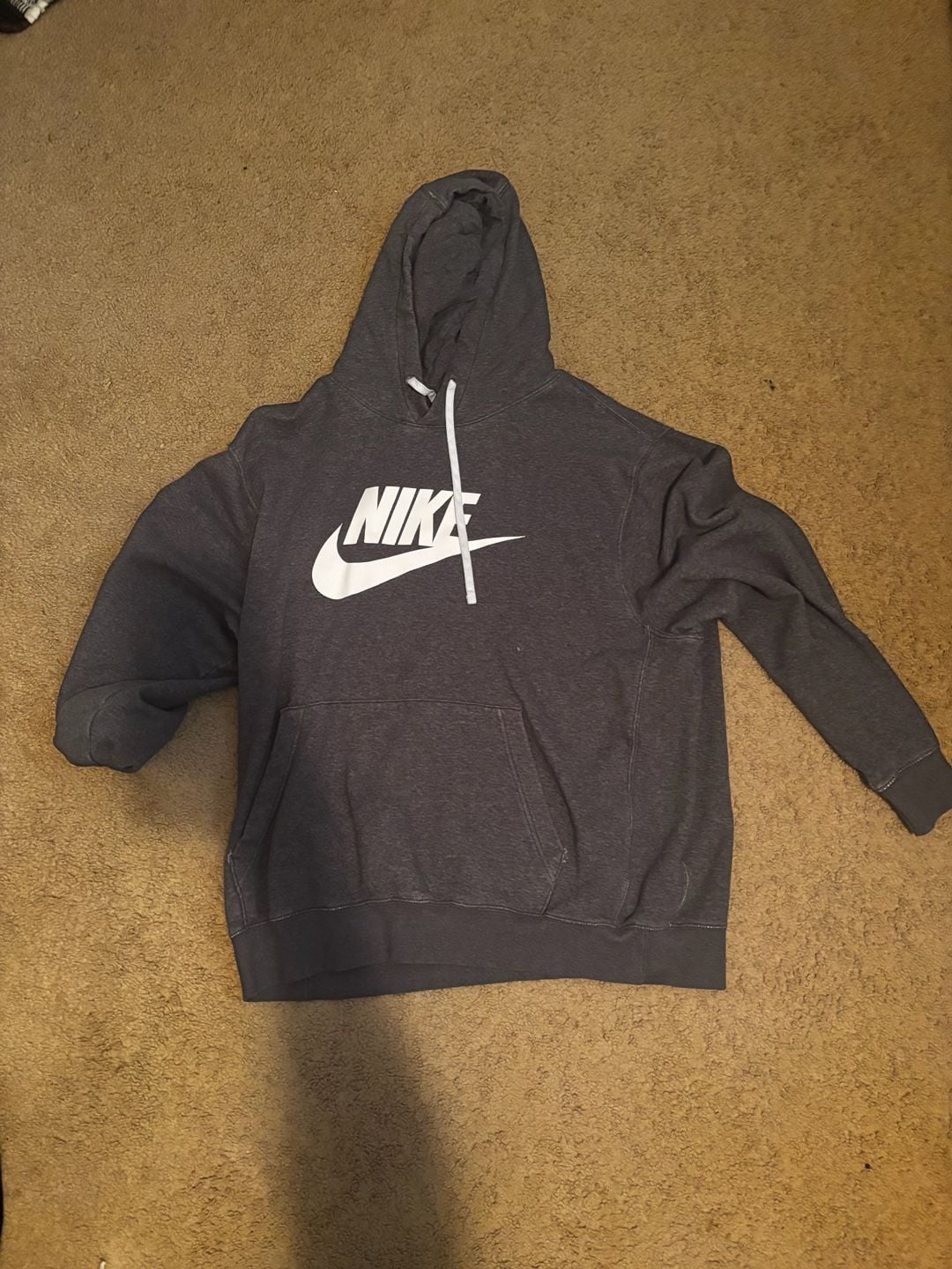 Nike Men's Sportswear Club Fleece Graphic Pullover Hoodie Dark Grey 2