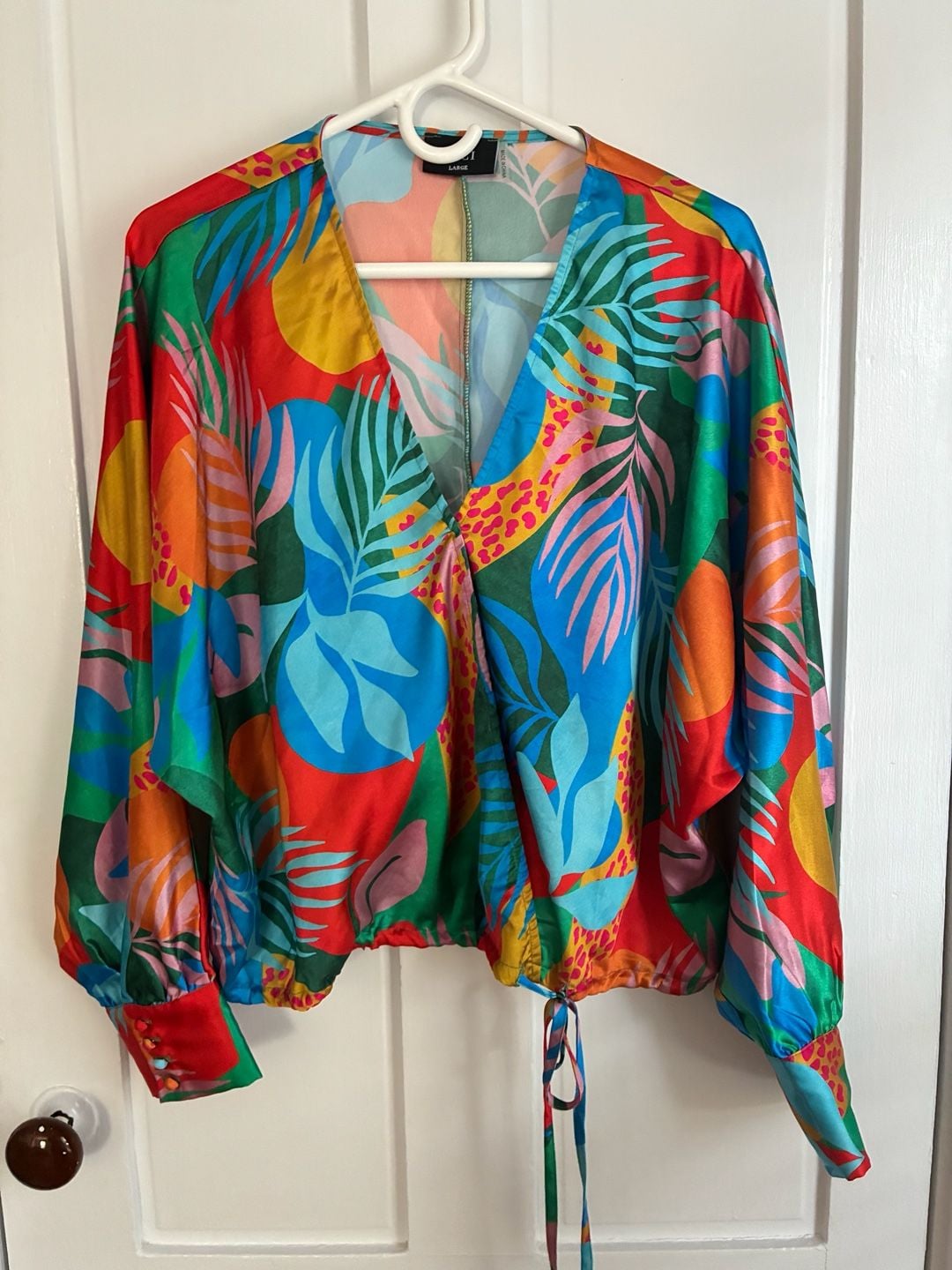 VICI Women's Multi-Color Tropical Leaf Print V-Neck Long Sleeve Blouse 2