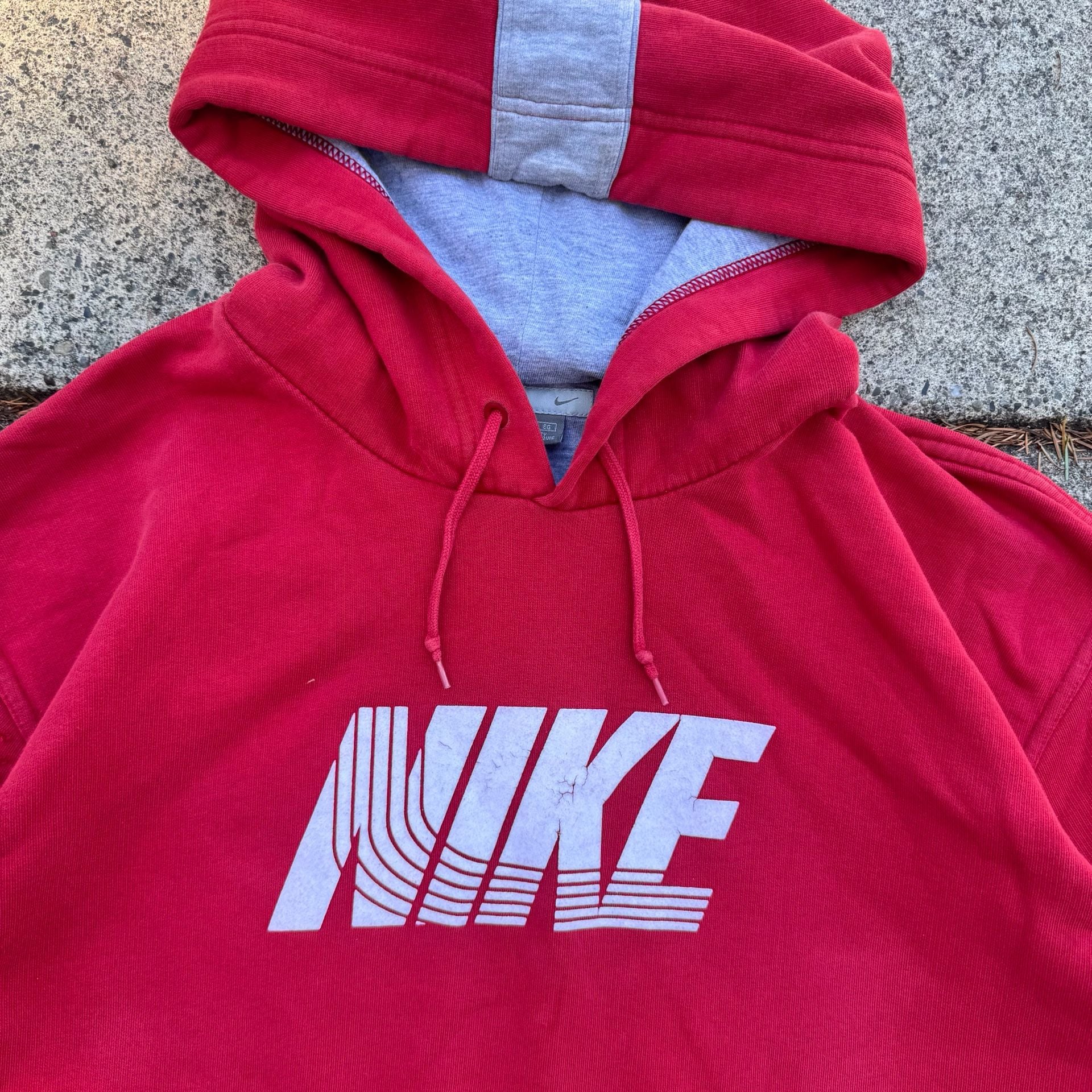 Vintage Y2K Nike Spellout Pullover Hoodie Red Grey 3