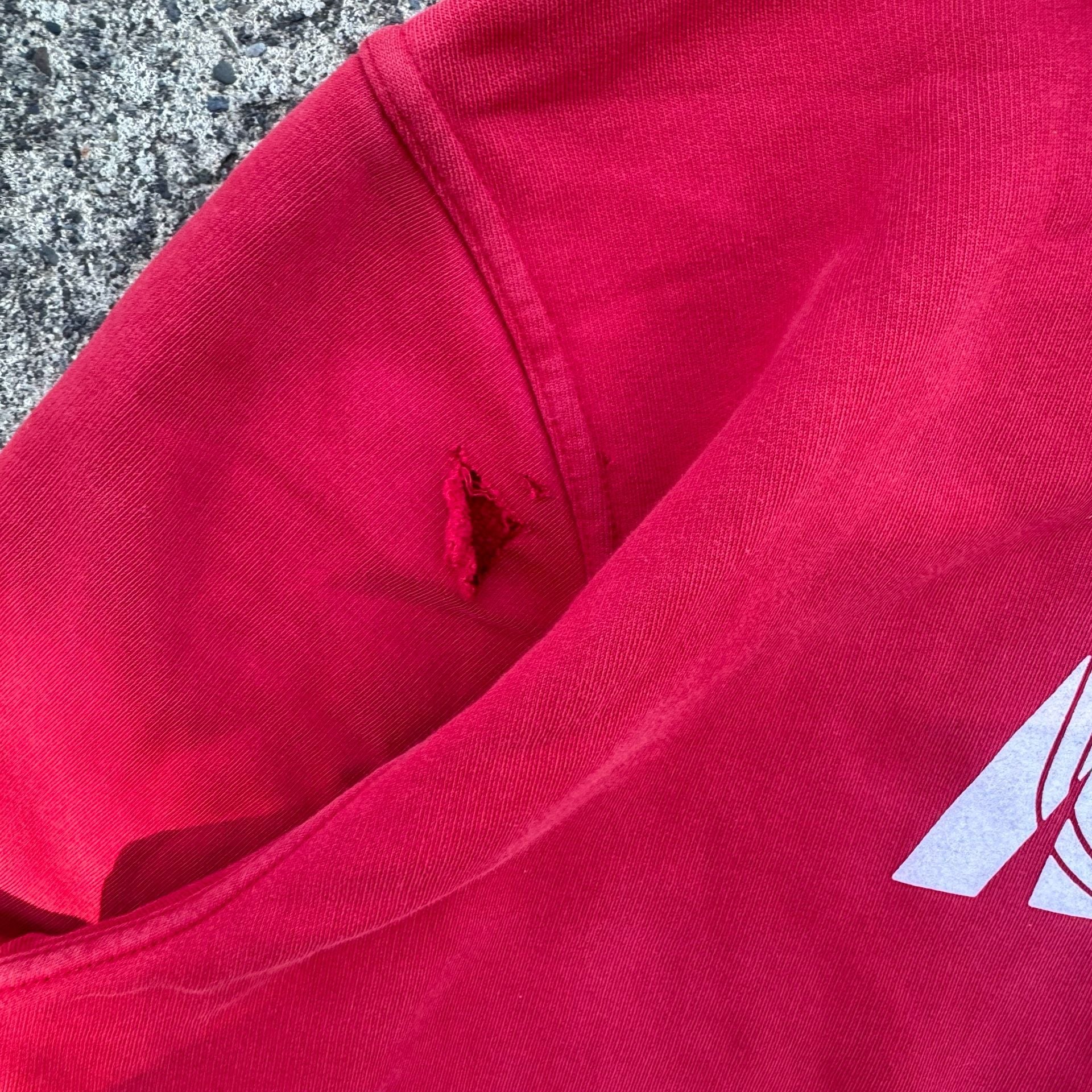 Vintage Y2K Nike Spellout Pullover Hoodie Red Grey 7