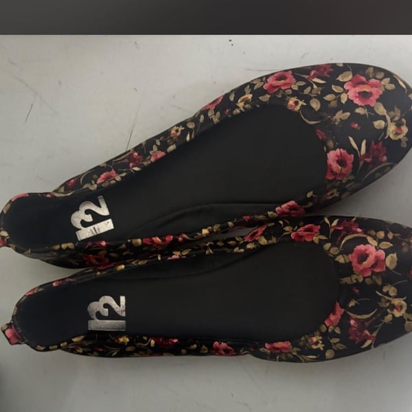 Mossimo Supply Co. Women's Floral Print Ballet Flats