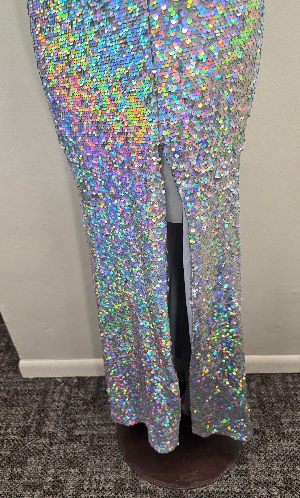 Jump Apparel Silver Iridescent Sequin Lace-Up Back Mermaid Prom Dress NWT 10
