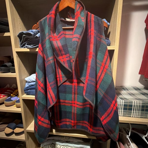 PEACH LOVE womens small red green blue plaid tartan open front vest
