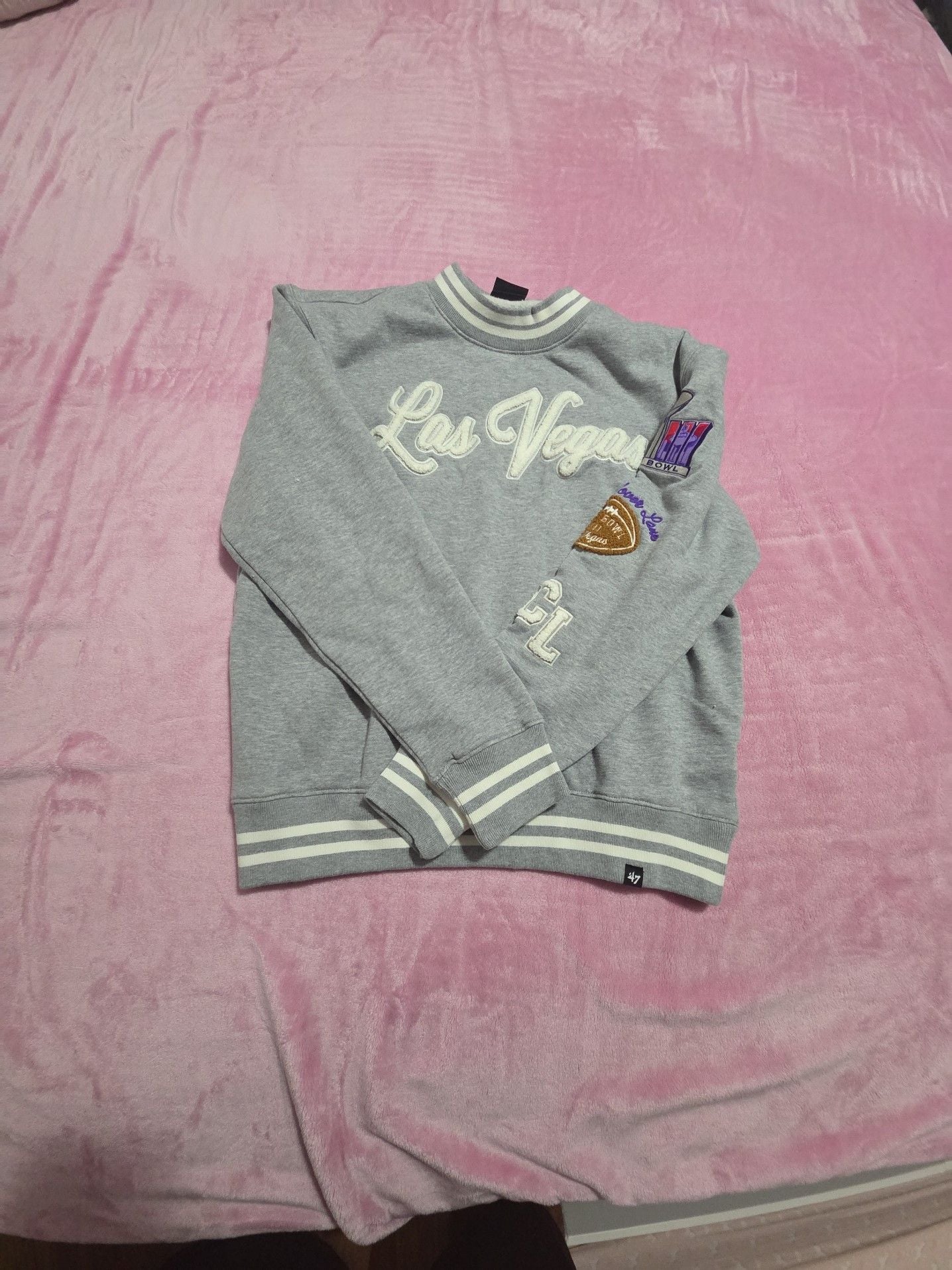 Stoney Clover Lane x Super Bowl LVIII Las Vegas Grey Ringer Sweatshirt 2