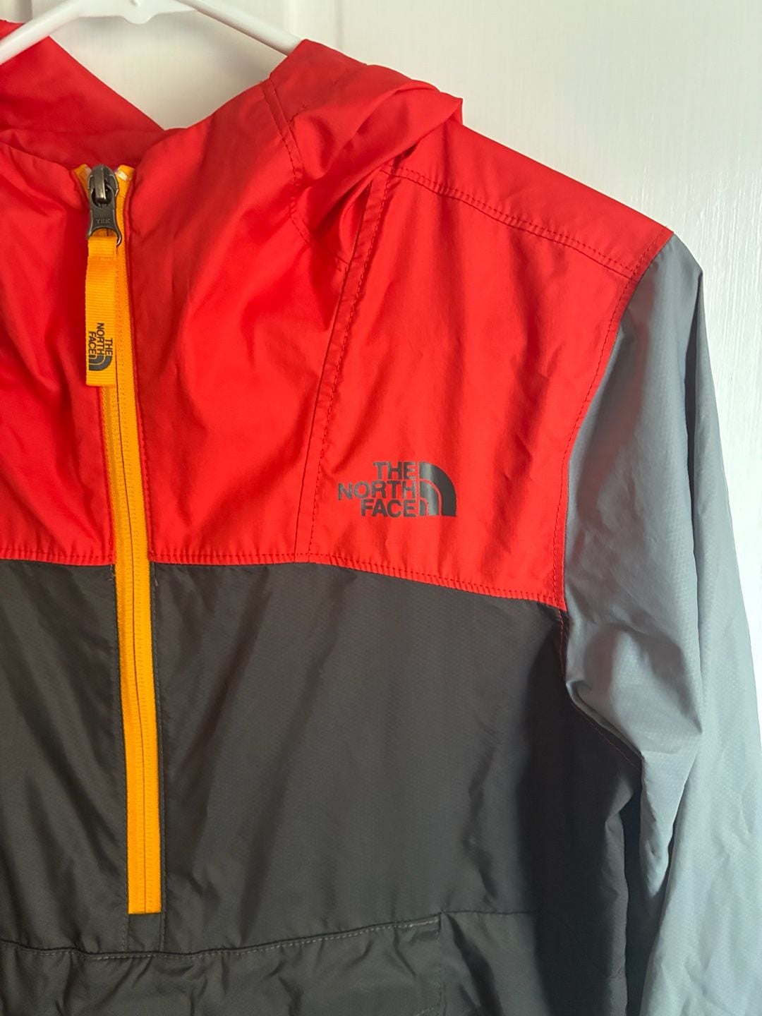 The North Face Boys Fanorak Windbreaker Hooded Pullover Jacket 3
