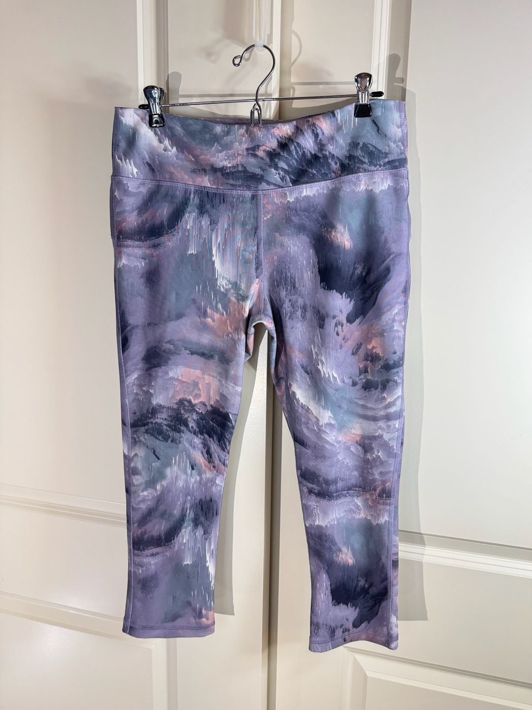 Marika Sport Women's Abstract Watercolor Print Capri Leggings Large 2