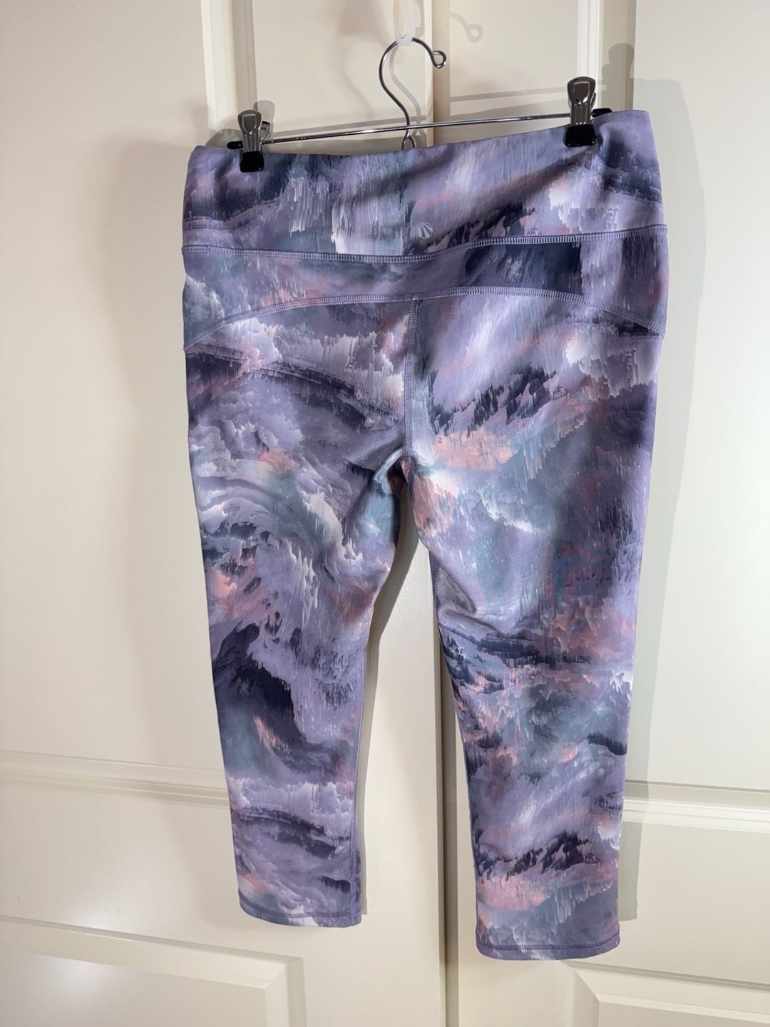 Marika Sport Women's Abstract Watercolor Print Capri Leggings Large 3