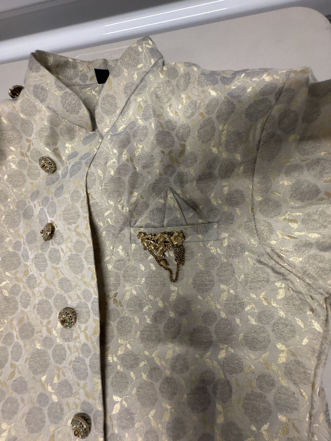 Men's Cream Floral Brocade Sherwani with Gold Brooch 2
