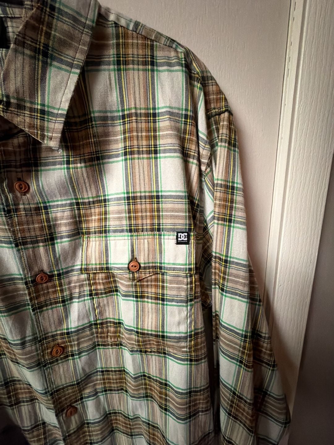 DC Shoes Men's Long Sleeve Button-Down Plaid Flannel Shirt 2