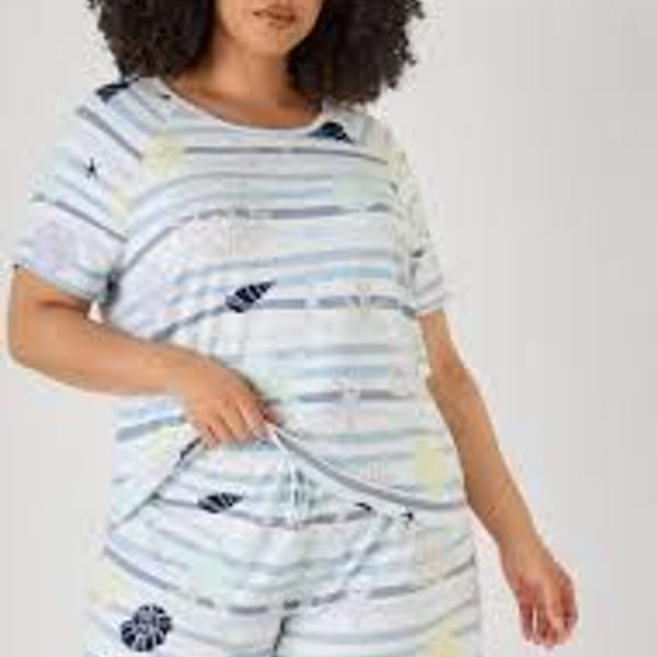 Moon To Noon Women's Plus Size Seashell Print Short Sleeve 2-Piece Pajama Set