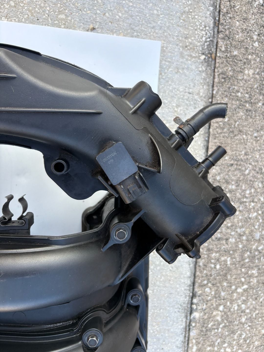 OEM Chrysler/Dodge 2.7L V6 Upper Intake Manifold Assembly 2