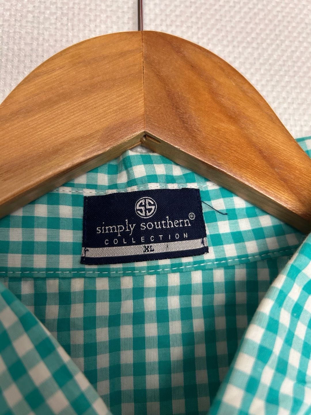 Simply Southern Collection Women's Green/White Vented Long Sleeve Button-Down 4