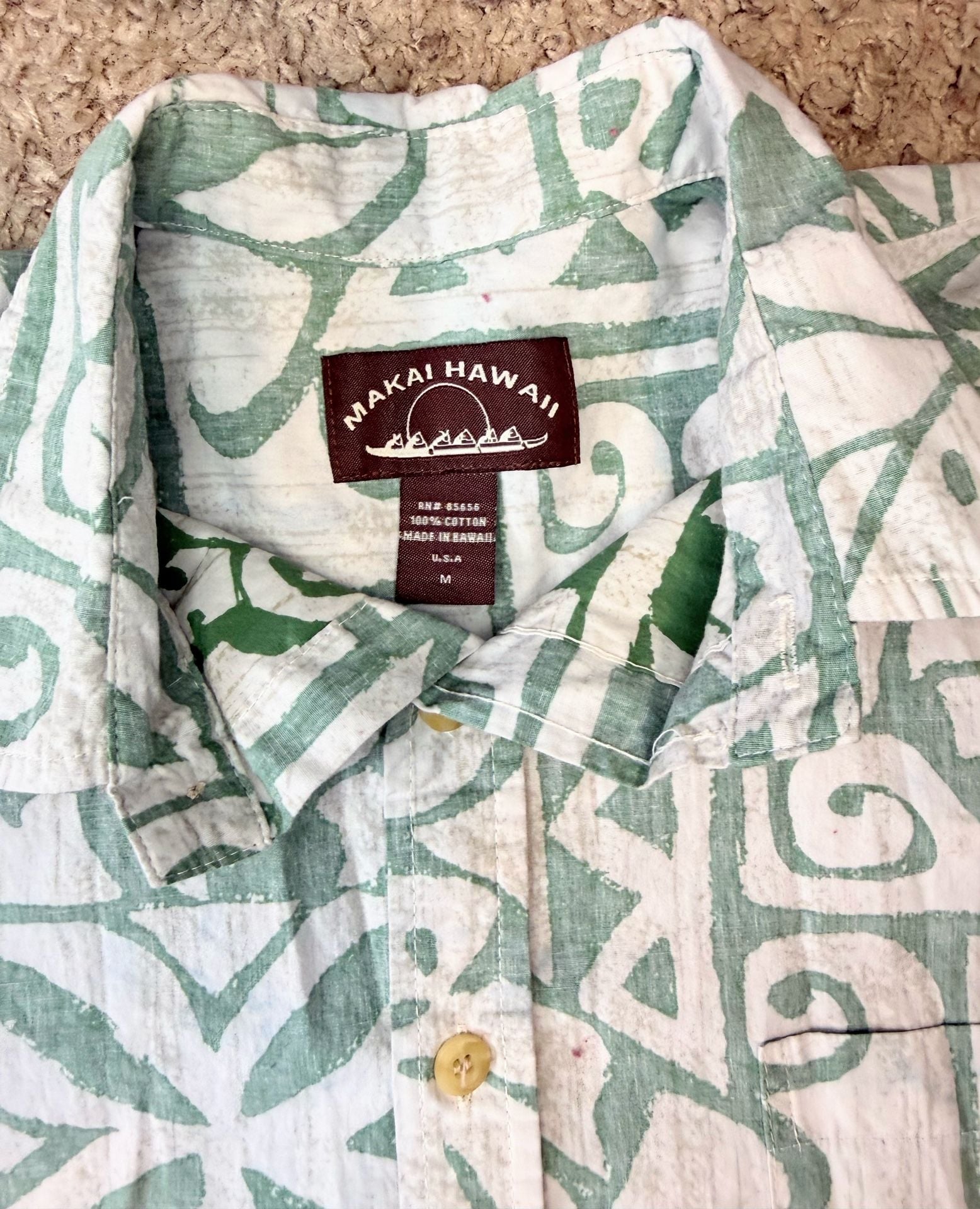 Makai Hawaii Men's Short Sleeve Cotton Hawaiian Shirt - Green and White Geometric Print 3