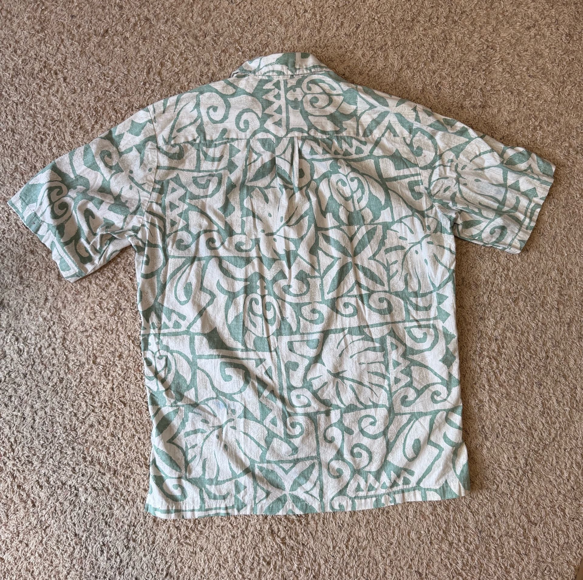Makai Hawaii Men's Short Sleeve Cotton Hawaiian Shirt - Green and White Geometric Print 4