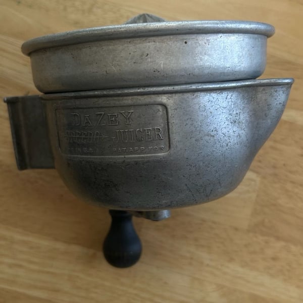 Vintage Dazey Speedo Juicer Manual Aluminum Citrus Press